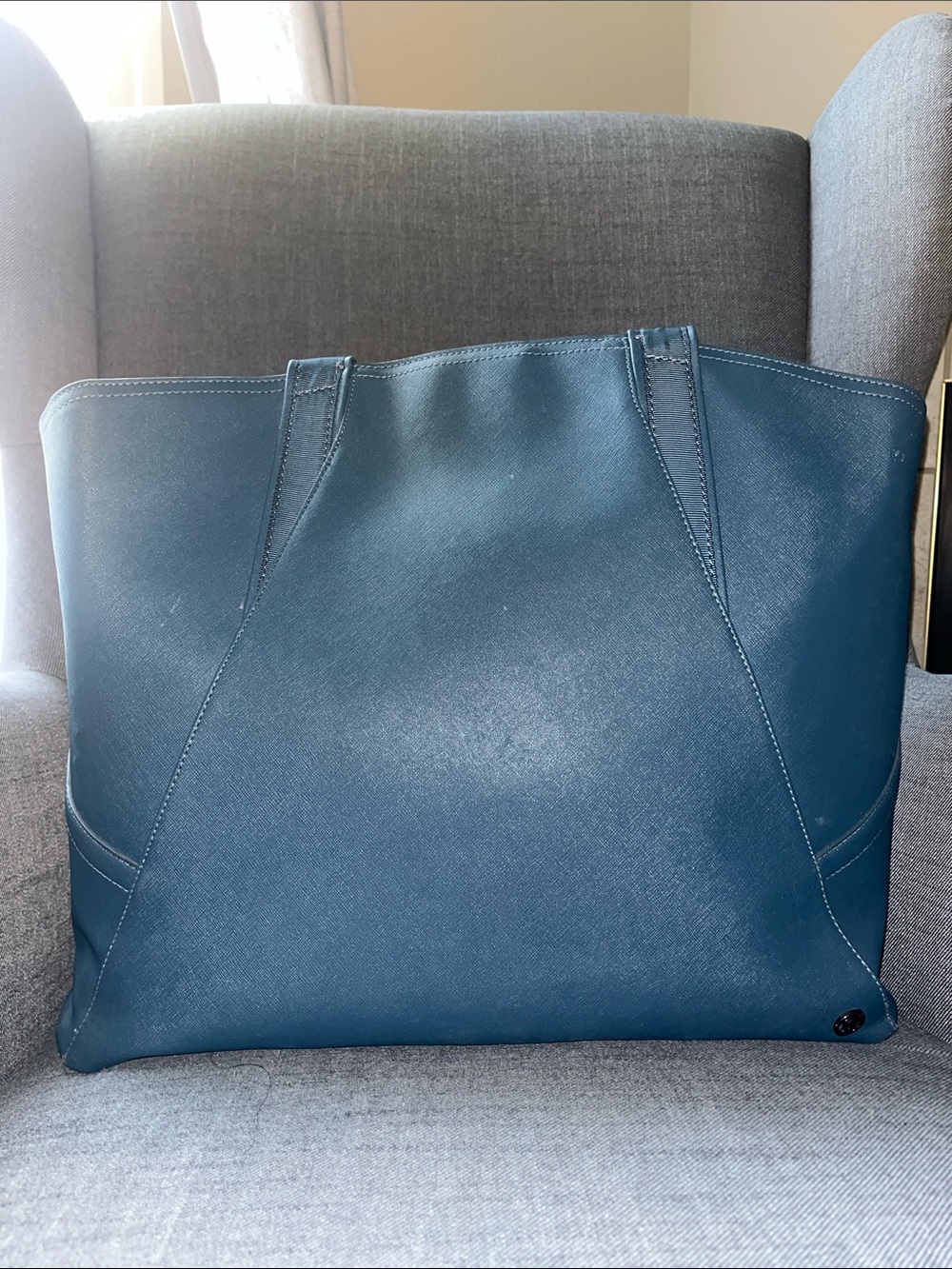 Lululemon All Day Tote Bag - Sleek Everyday Carry in Blue